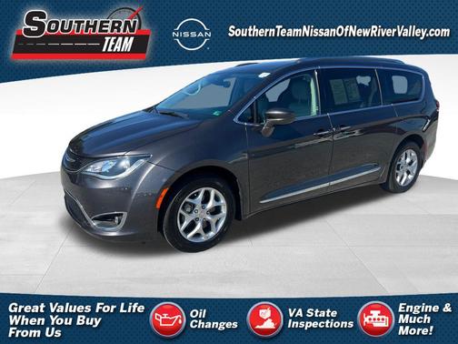 2020 Chrysler Pacifica Touring-L Plus