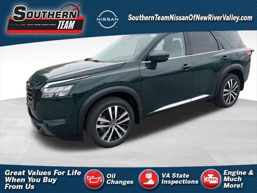 2025 Nissan Pathfinder Platinum 4WD