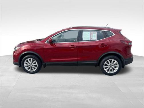 2022 Nissan Rogue Sport SV