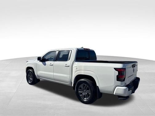Glacier White 2026 Nissan Frontier SV