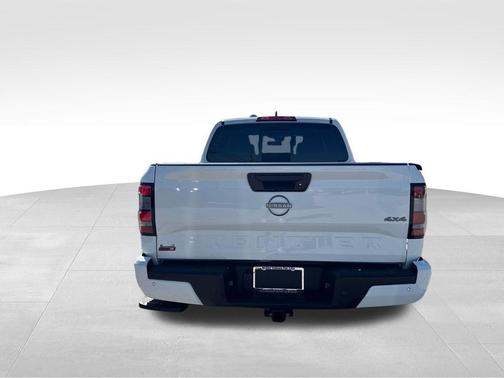 Glacier White 2026 Nissan Frontier SV