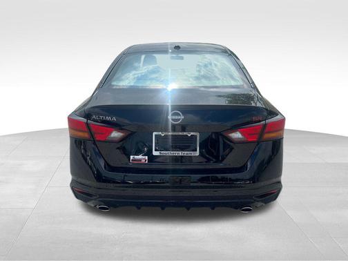 2025 Nissan Altima SR FWD