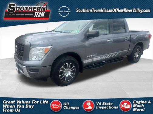 2021 Nissan Titan SV