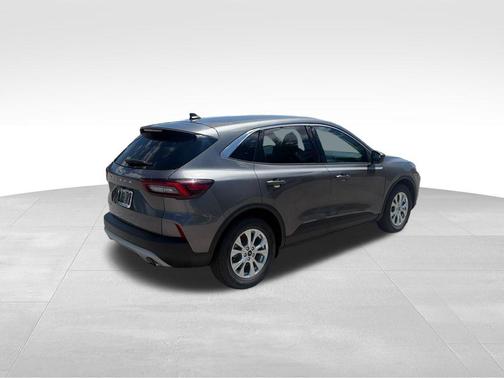 Carbonized Gray Metallic 2023 Ford Escape Active