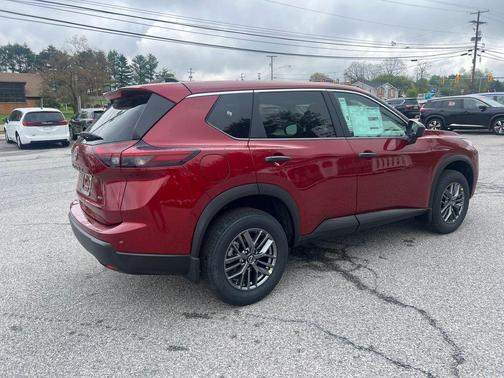 2025 Nissan Rogue S