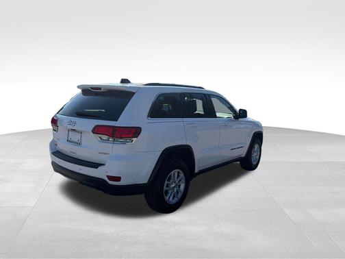 Bright White Clearcoat 2020 Jeep Grand Cherokee Laredo