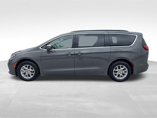 Ceramic Gray Clearcoat 2022 Chrysler Pacifica Touring L