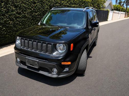 Black Clearcoat 2019 Jeep Renegade Altitude
