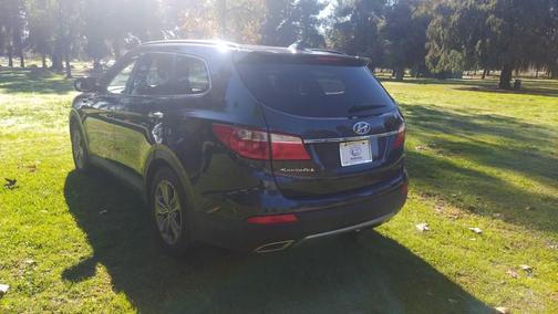 2016 Hyundai SANTA FE SE