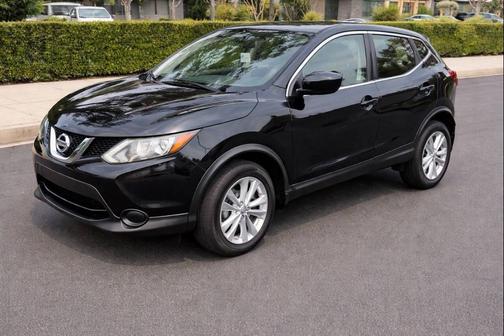 2017 Nissan Rogue Sport S