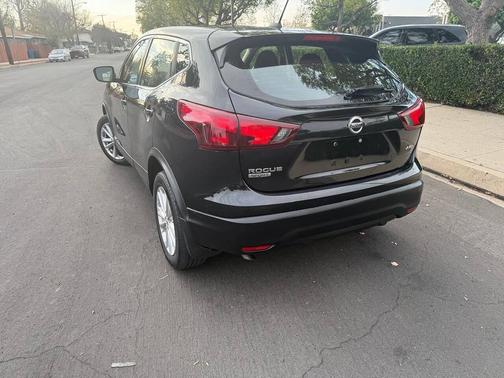 2017 Nissan Rogue Sport S