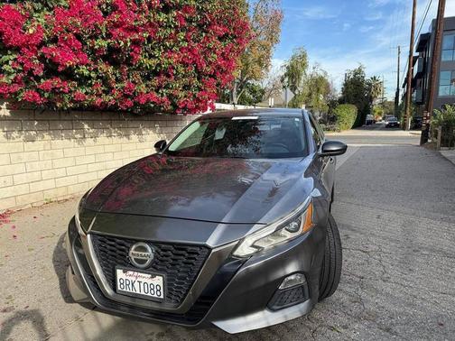 2020 Nissan Altima SR FWD