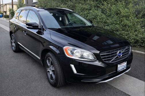 2015 Volvo XC60 T6 Platinum