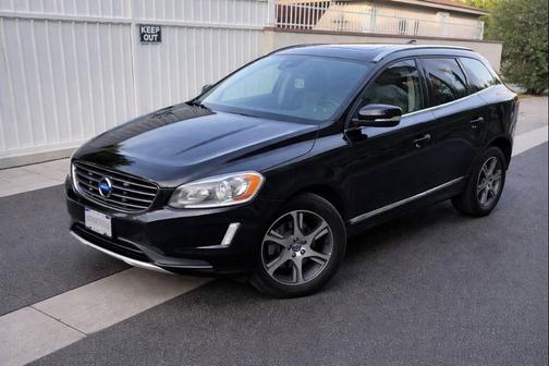 2015 Volvo XC60 T6 Platinum