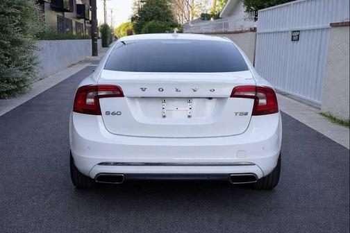 2018 Volvo S60 Inscription T5 Platinum