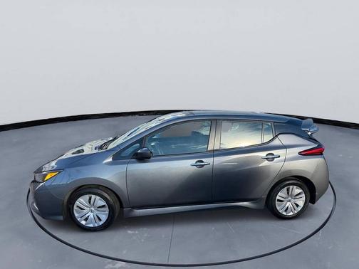 2022 Nissan Leaf S 40 kWh