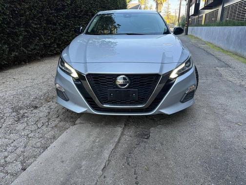 2020 Nissan Altima SR FWD