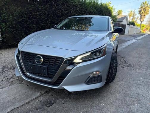 2020 Nissan Altima SR FWD