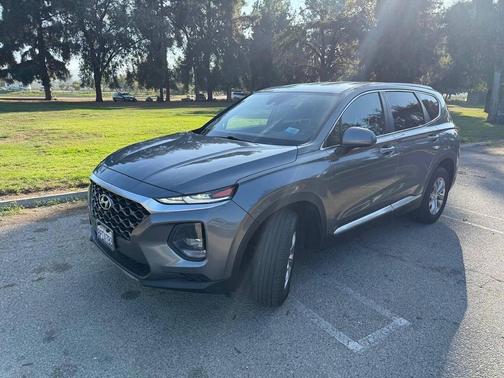 2019 Hyundai SANTA FE SE 2.4