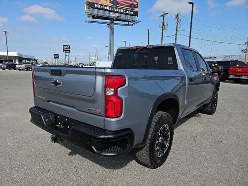 2024 Chevrolet Silverado 1500 ZR2