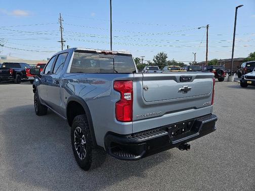 2024 Chevrolet Silverado 1500 ZR2