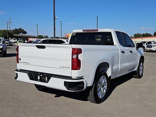 2024 Chevrolet Silverado 1500 Custom