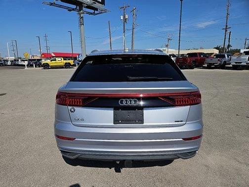 2019 Audi Q8 Premium Plus