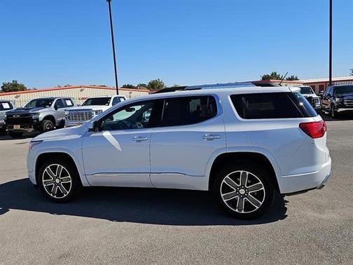 2019 GMC Acadia Denali