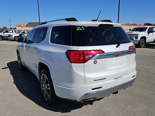 2019 GMC Acadia Denali