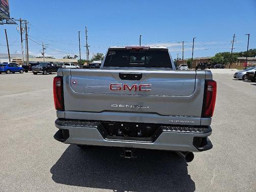 2025 GMC Sierra 2500 Denali