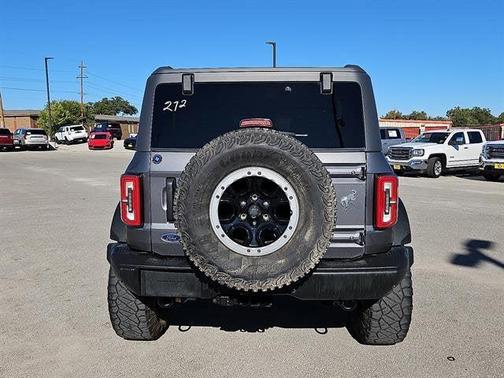 2023 Ford Bronco Base