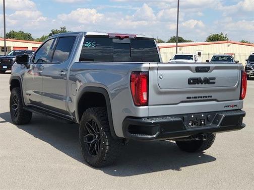 2024 GMC Sierra 1500 AT4X