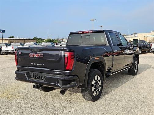 2025 GMC Sierra 2500 Denali