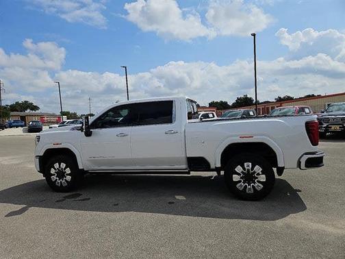 2024 GMC Sierra 2500 Denali