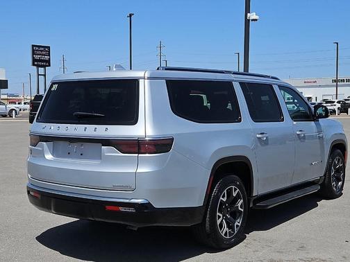 2023 Jeep Wagoneer L Series III