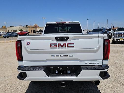 Summit White 2026 GMC Sierra 2500 Denali