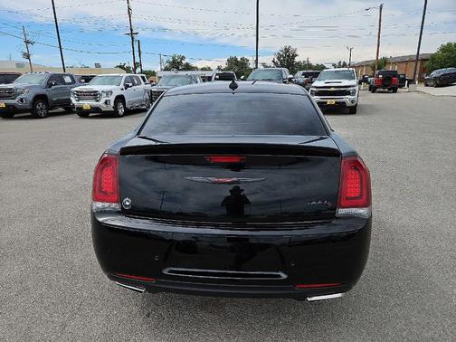 2021 Chrysler 300 S