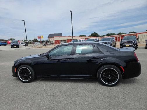 2021 Chrysler 300 S
