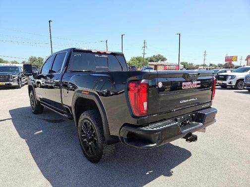2023 GMC Sierra 2500 Denali