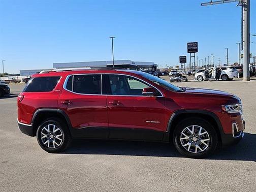 2023 GMC Acadia SLT