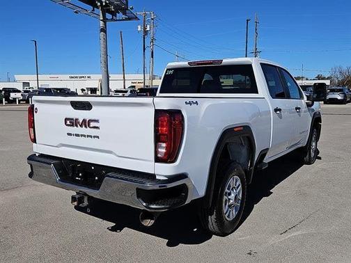 2024 GMC Sierra 2500 Pro