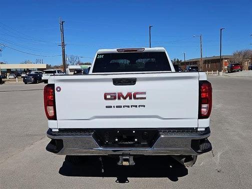 2024 GMC Sierra 2500 Pro