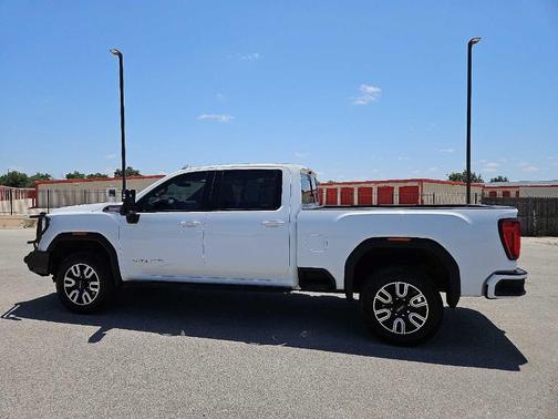2023 GMC Sierra 2500 AT4