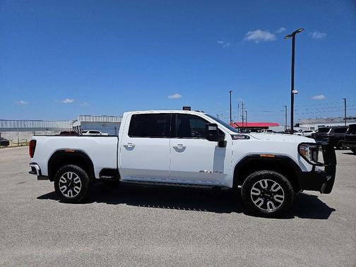 2023 GMC Sierra 2500 AT4