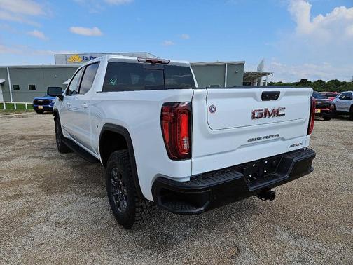 2025 GMC Sierra 1500 AT4X