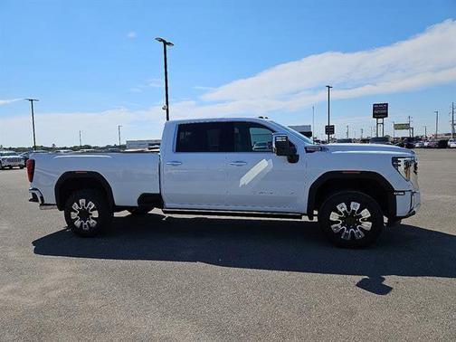 2026 GMC Sierra 3500 Denali