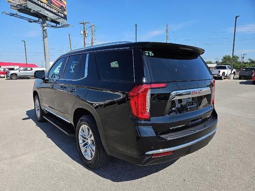 2022 GMC Yukon SLT