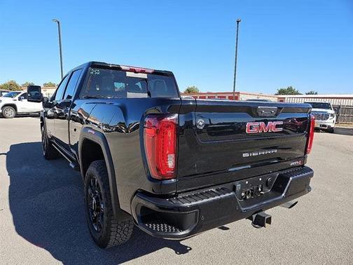 2023 GMC Sierra 2500 AT4