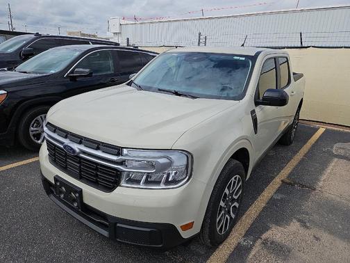 Beige 2024 Ford Maverick Lariat