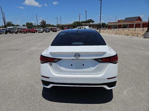 2024 Nissan Sentra SR